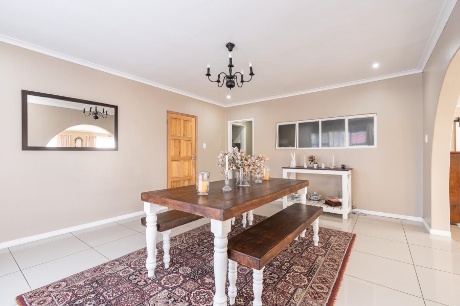 3 Bedroom Property for Sale in Bothasig Western Cape